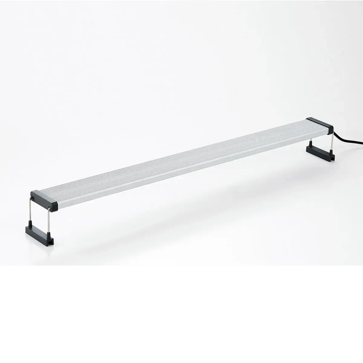 Plafoniera Led Chihiros B45 fresh 28.9 w con controller bluetooth - per acquari di acqua dolce da 45 a 65 cm