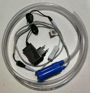 Pompa per cambi acqua e rabocchi pronta all'uso completa di trasformatore, tubo e interruttore on/off